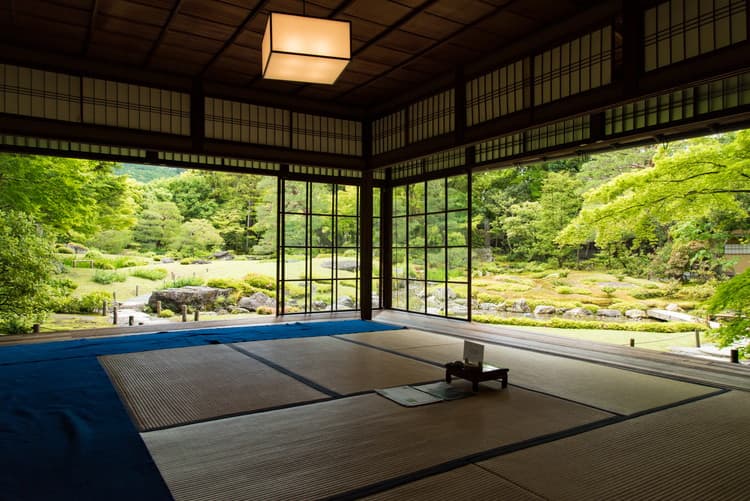 学生向け茶道体験会「はじめての一服」